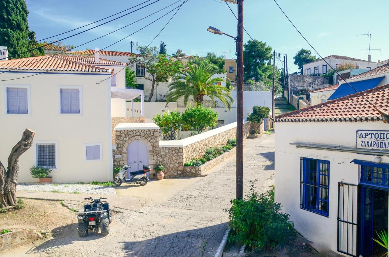Villa Spetses Екстериор снимка