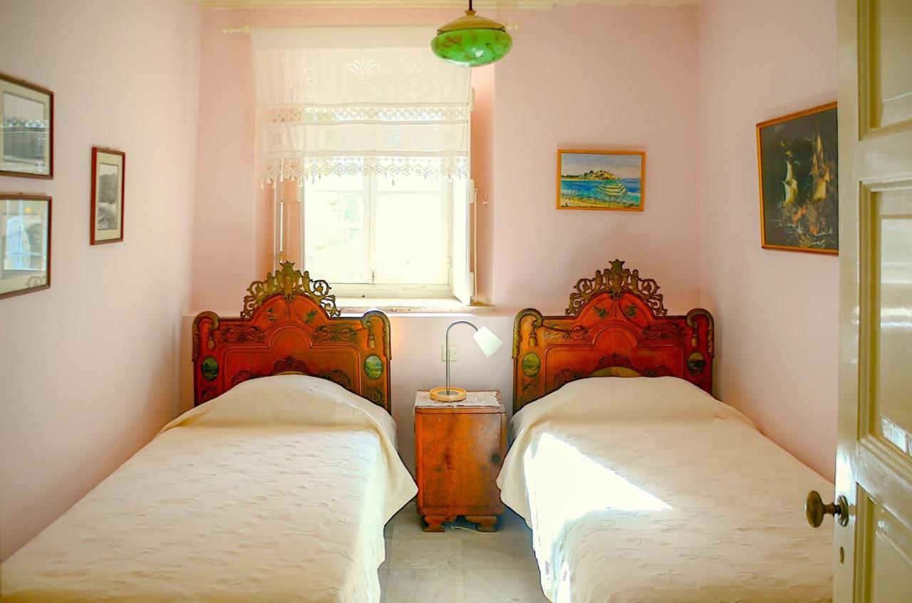 Villa Spetses Екстериор снимка