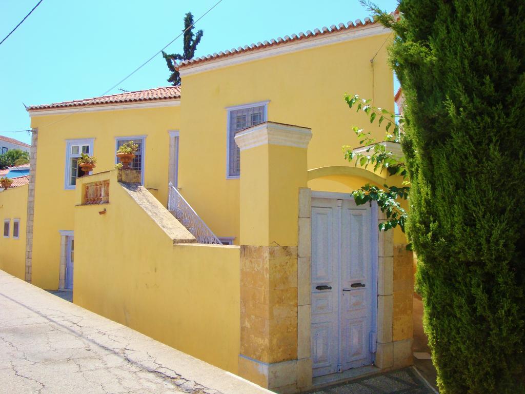 Villa Spetses Екстериор снимка