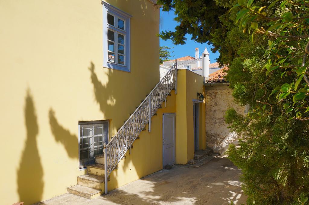 Villa Spetses Екстериор снимка